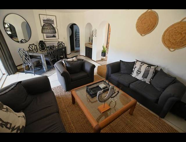 2 BEDROOM PROPERTY TO RENT IN BRYANSTON